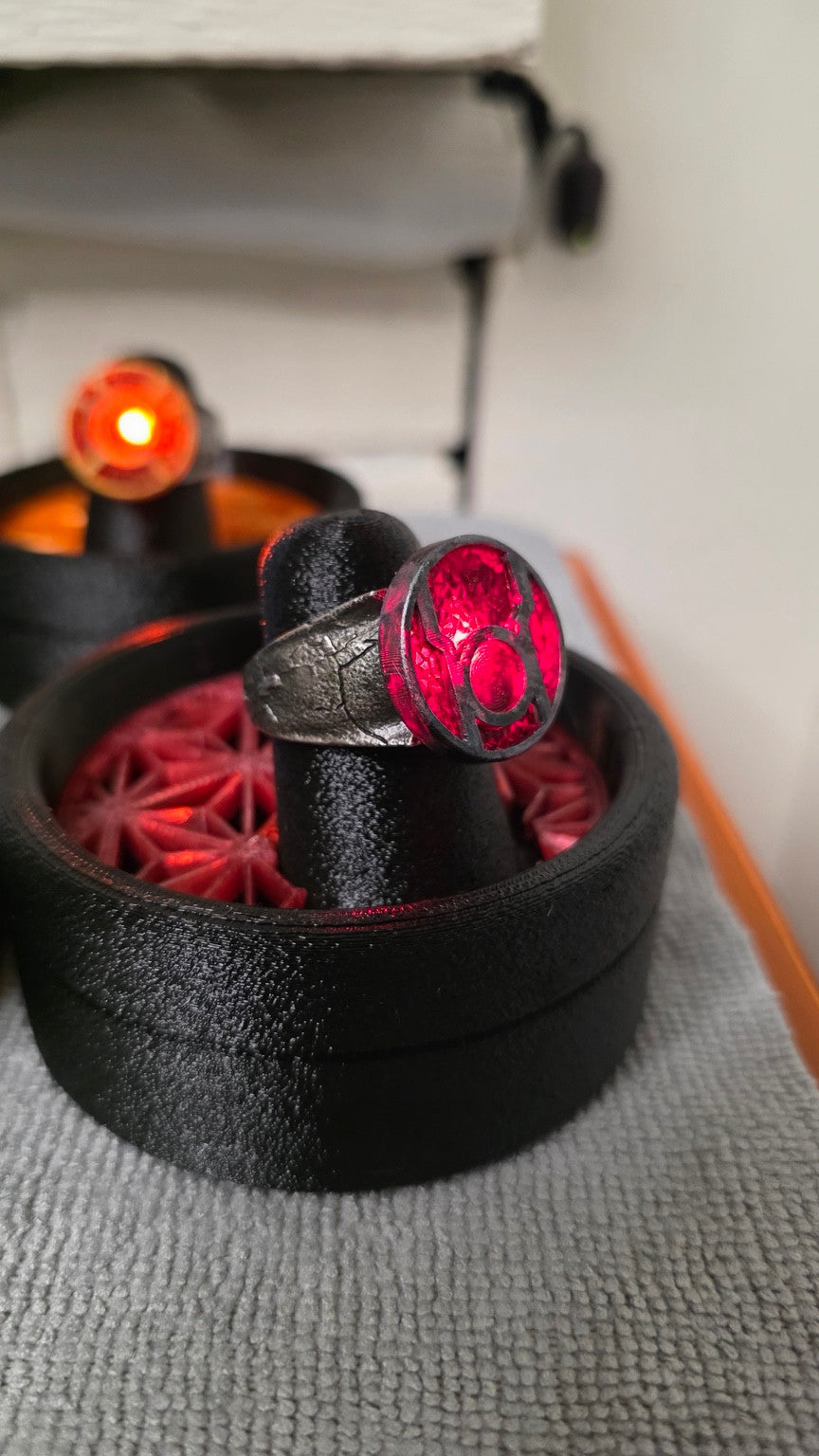Red Lantern physical ring, product photo 2